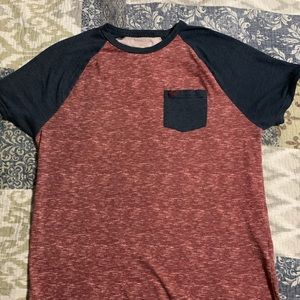 Men’s Hollister T-shirt